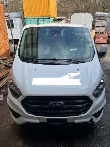 Ford Tourneo Custom Kombi 9 platz