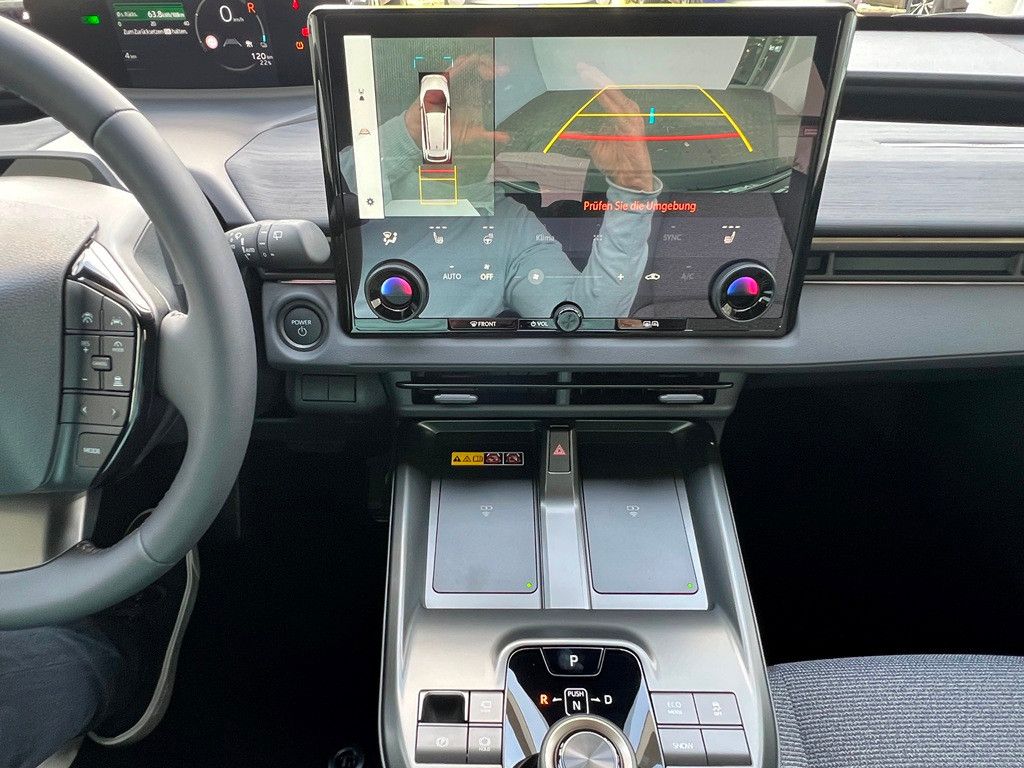 Fahrzeugabbildung Toyota bZ4X Touring 75 kWh Teamplayer 360° Kamera