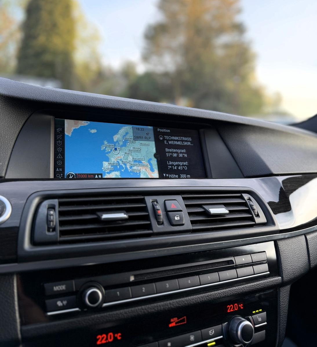 BMW 530d T°M-PAKET°PANO°BI XENON°HUD°ALCANTARA°AHK°