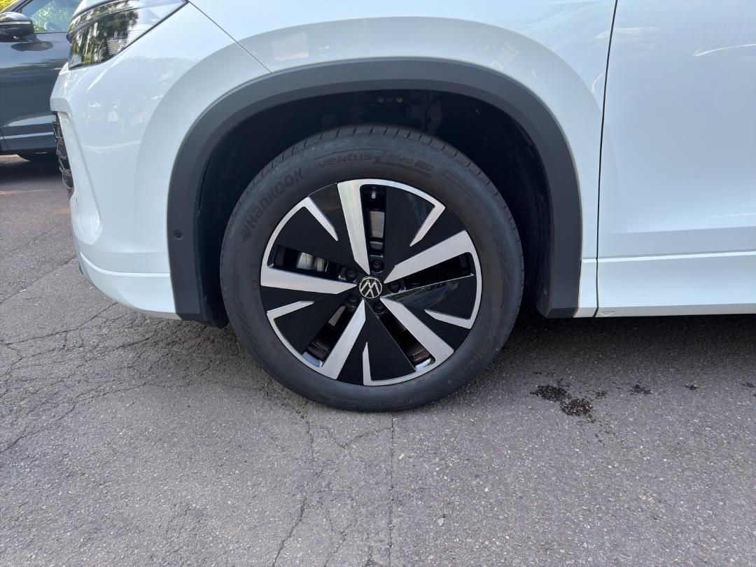Fahrzeugabbildung Volkswagen Tayron 1.5 eTSI W Elegance 360,AHK,Kamera,LED,LM