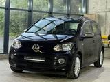 Volkswagen up! high up! Automatik Navi Panorama Sitzheizung - Volkswagen up!: High