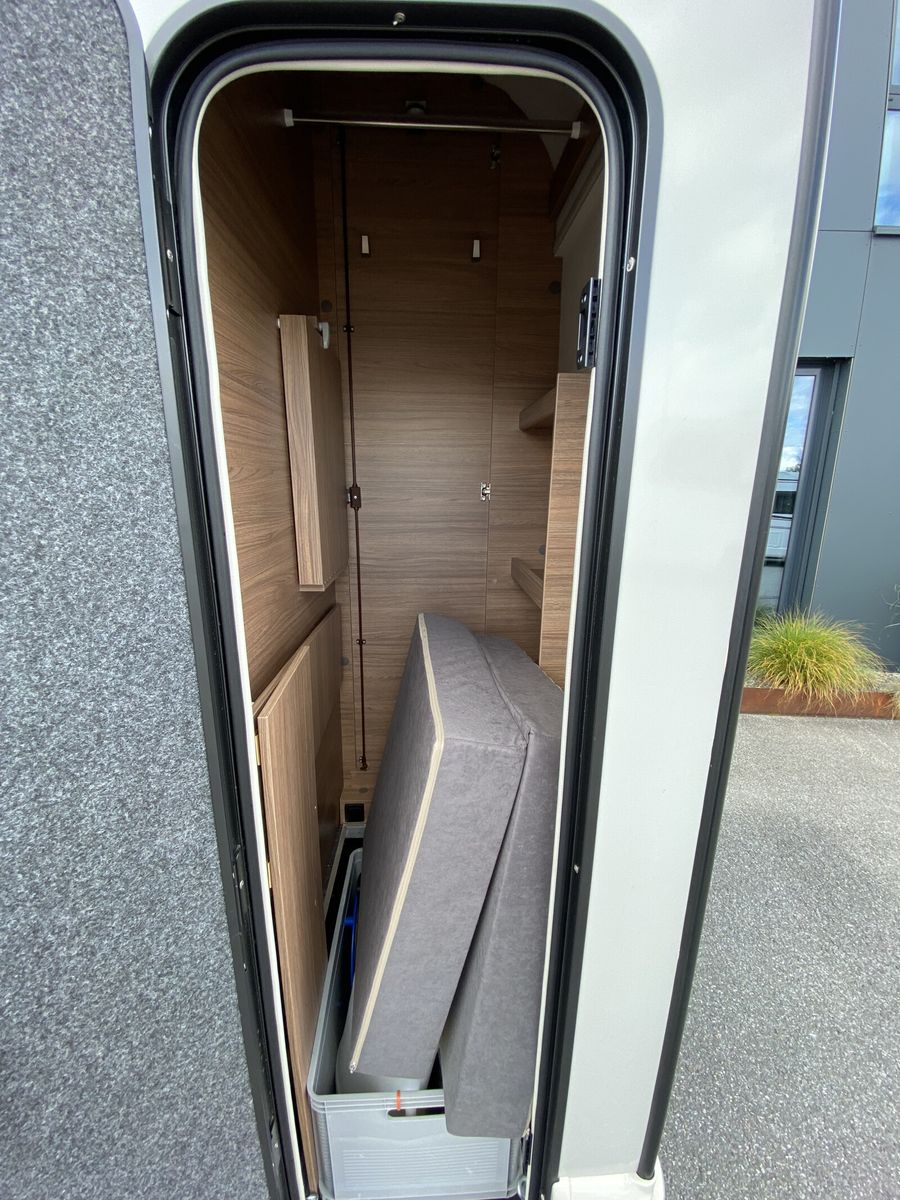 Fahrzeugabbildung Knaus Tourer Van VANSATION 500 LT Automatik, Markise