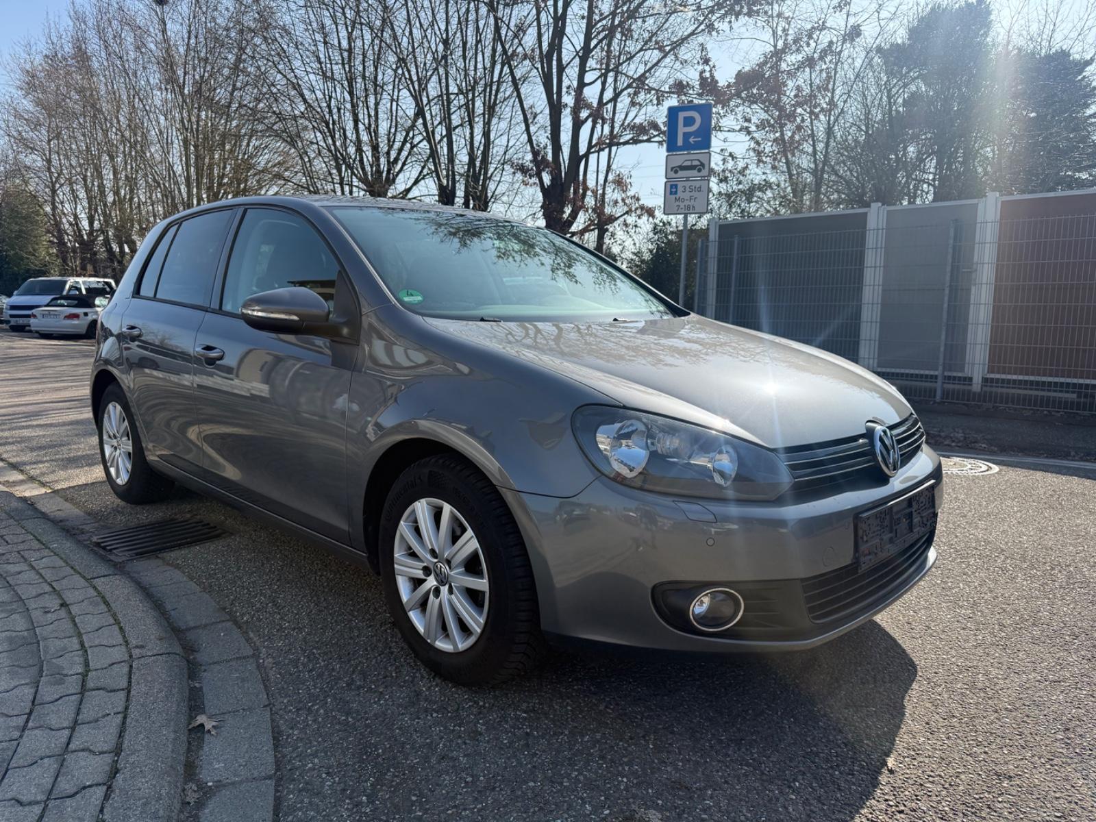 Volkswagen Golf VI move