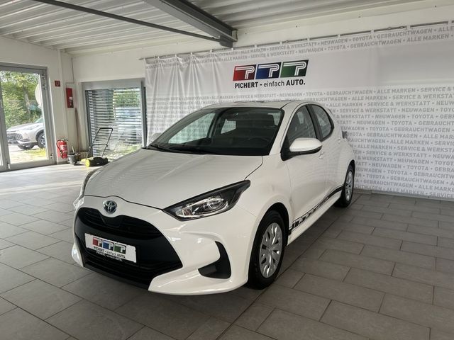 Toyota Yaris Hybrid 1.5Business Edi.