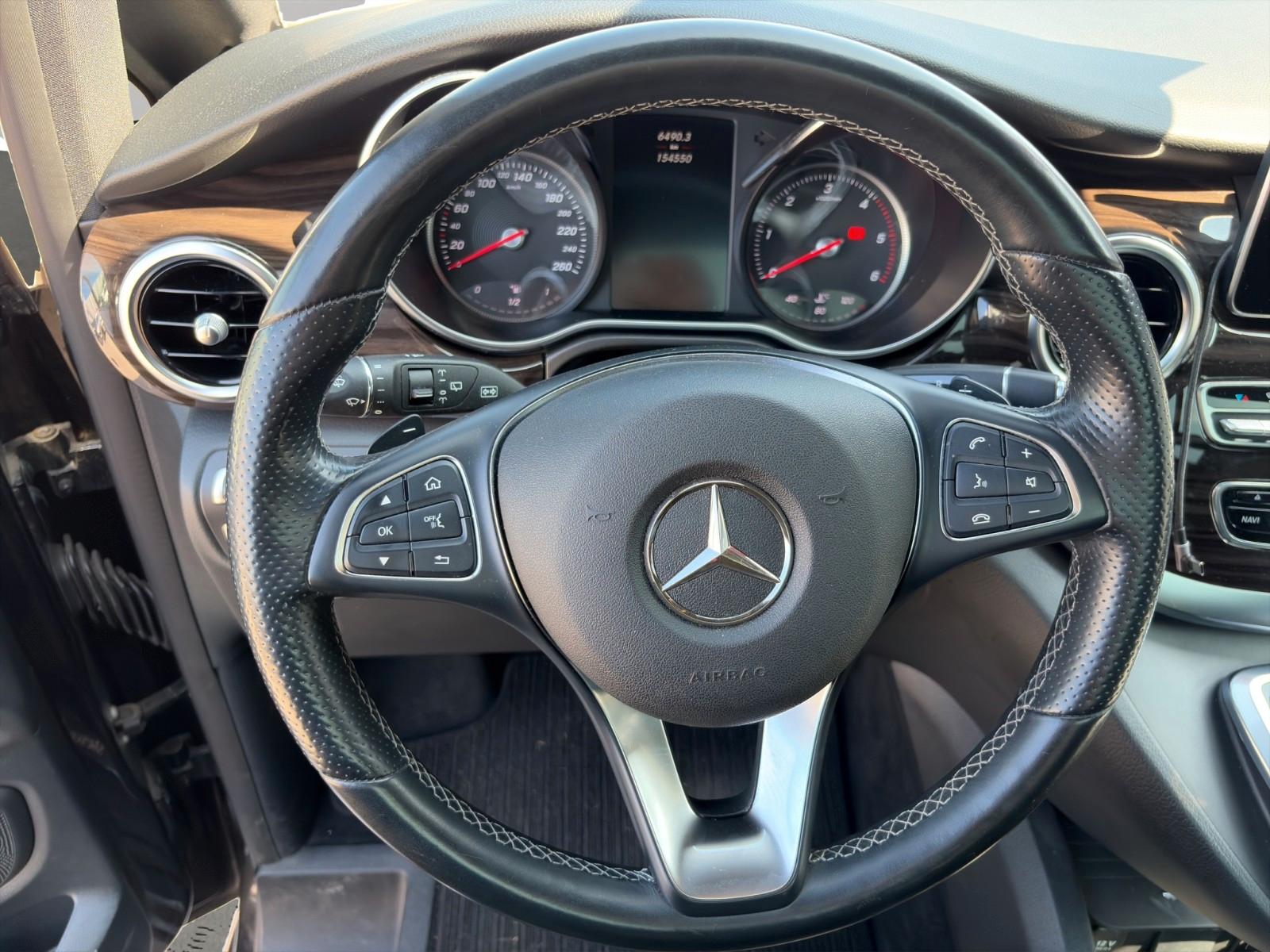 Mercedes-Benz V 250d lang Blue Avantgarde Panorama Sitzklima