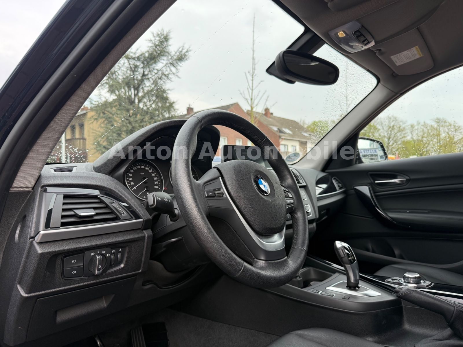 BMW 118 1 Limousine 5-trg. /Automatik/Navi/Leder foto 9