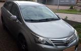 Toyota Avensis T27 sucht geduldigen Schrauber - Toyota Avensis: Kombi, T27