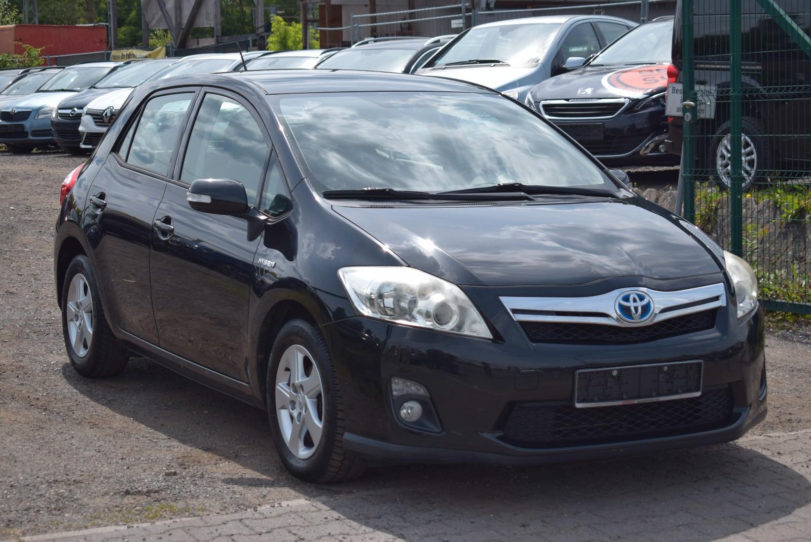 Toyota Auris Hybrid Life