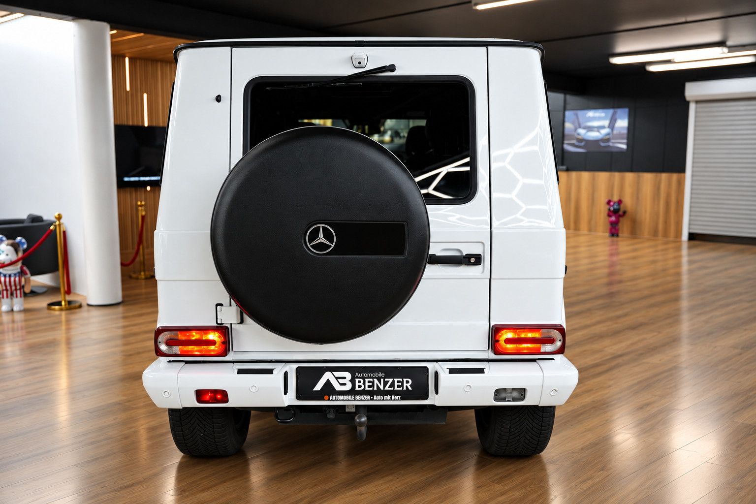 Fahrzeugabbildung Mercedes-Benz G 350 d*AMG*S-Dach*HarmanKardon*Memory*Sitzklima
