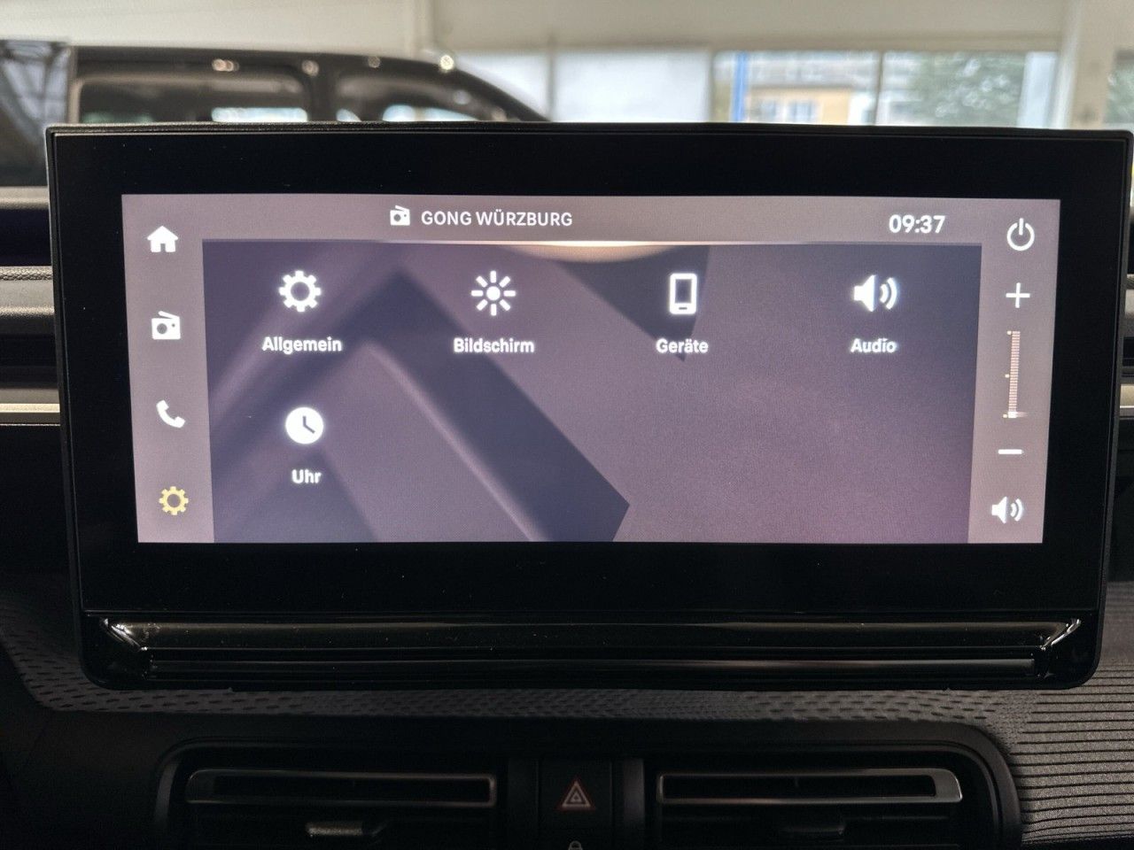 Fahrzeugabbildung Citroën C3 Aircross Turbo 100 PLUS