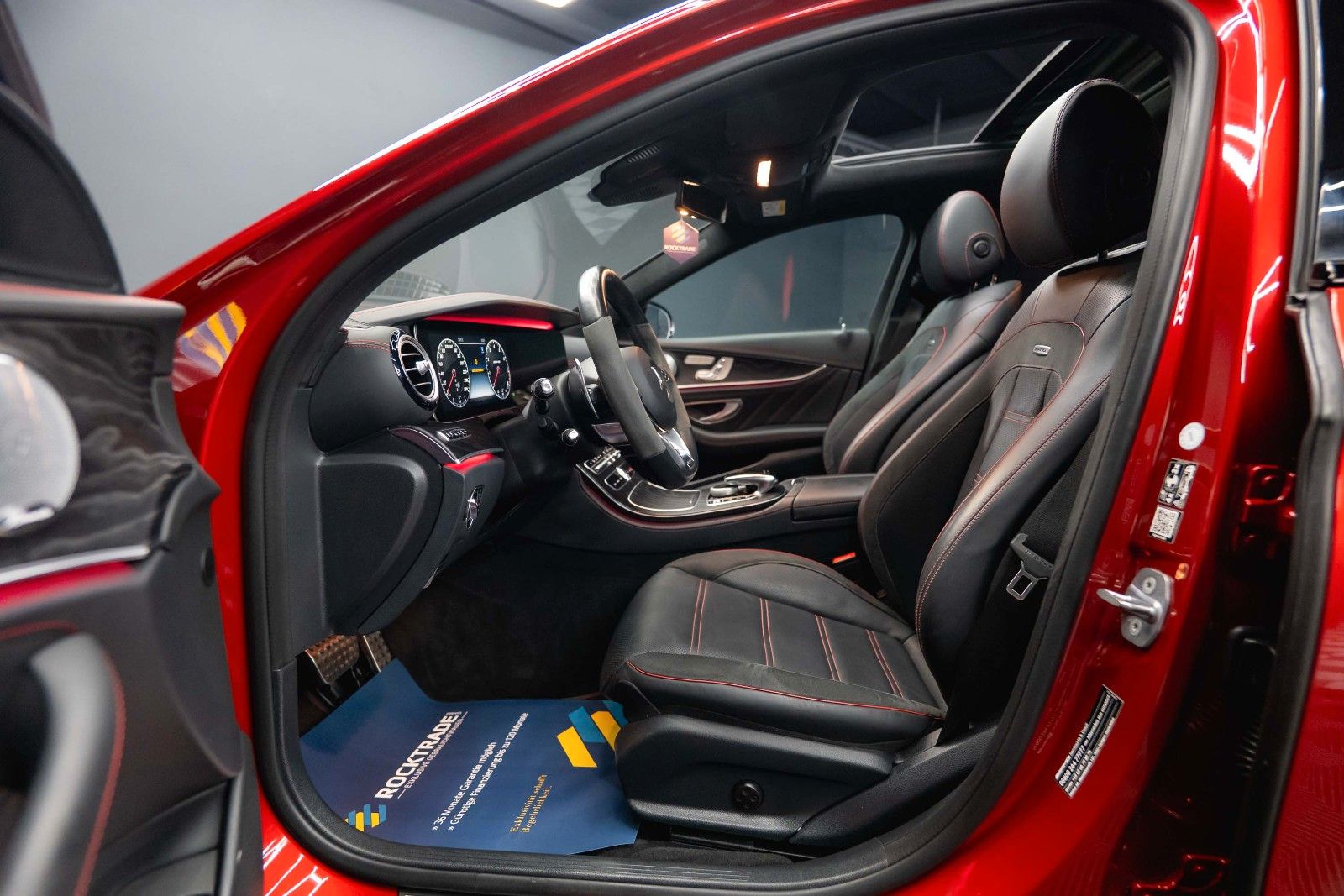 Fahrzeugabbildung Mercedes-Benz E 43 AMG 4Matic Night-Paket *Airmatic*ACC*Pano*