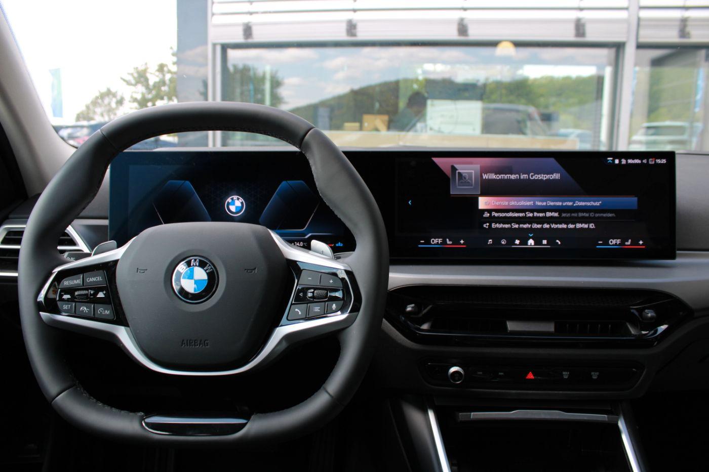 BMW 318i Limousine Navi LED ACC Kamera DAB Ambiente