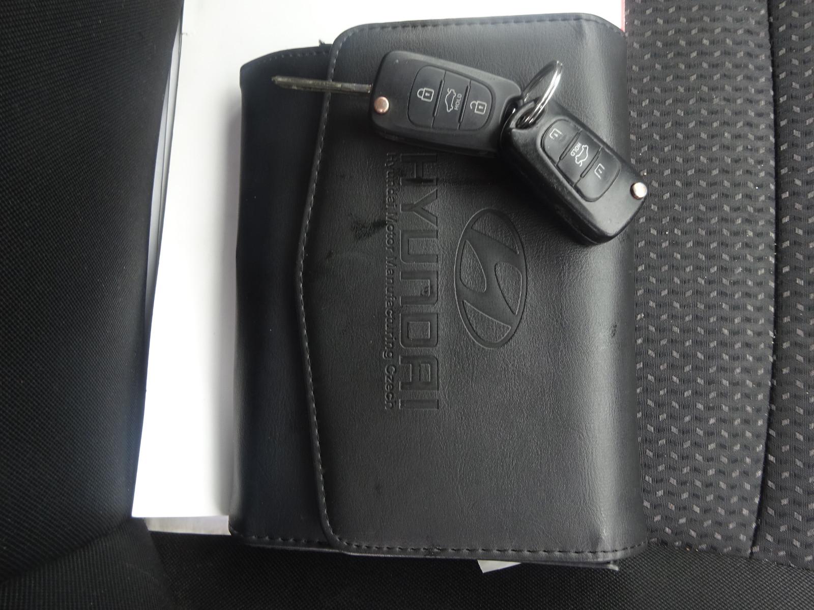 Hyundai i30 2010 — photo 13