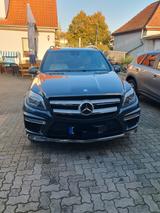 Mercedes-Benz GL 350 BlueTEC 4MATIC AMG LINE GEPFLEGT - Mercedes-Benz GL 350 mit Diesel-Antrieb