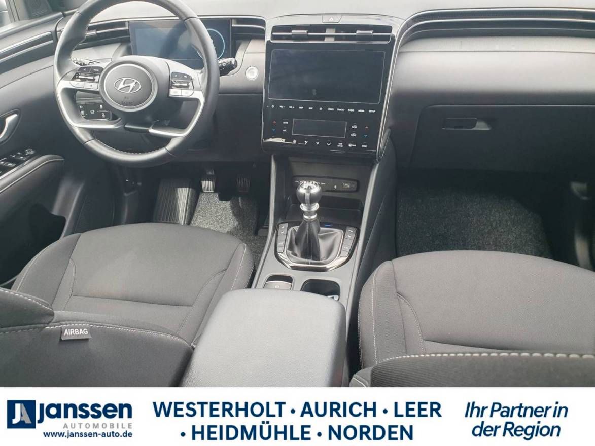 Fahrzeugabbildung Hyundai TUCSON ADVANTAGE/PDC/Krell Sound/Navi/Rückfahrka