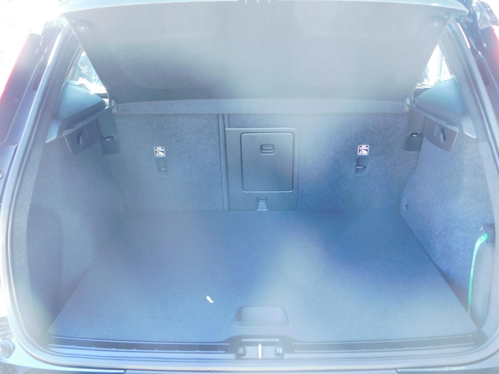 Fahrzeugabbildung Volvo XC40 Single Motor Recharge Core