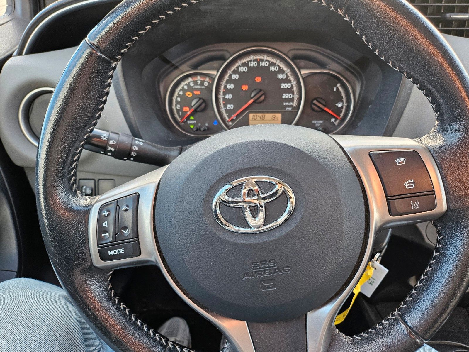 Fahrzeugabbildung Toyota Yaris Edition-S