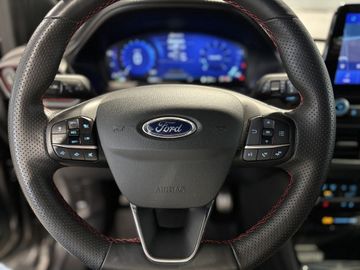 Fotografie des Ford Puma 1.0 EcoBoost Hybrid ST-LINE X