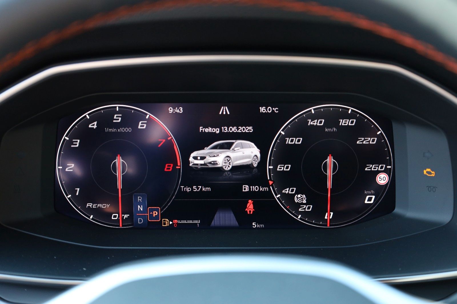 Fahrzeugabbildung SEAT Leon Sportstourer 1,5 eTSI  FR DSG