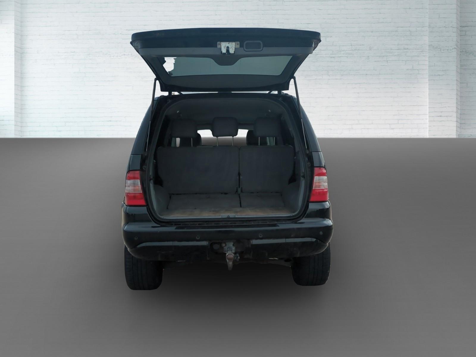 Mercedes-Benz ML270 2004 — photo 16