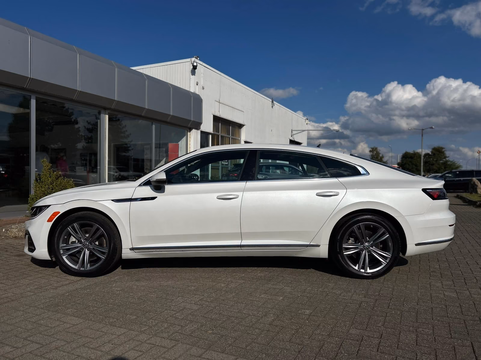 Volkswagen Arteon 2.0 TSI R-Line TAGESZUL 60 % unter UPE