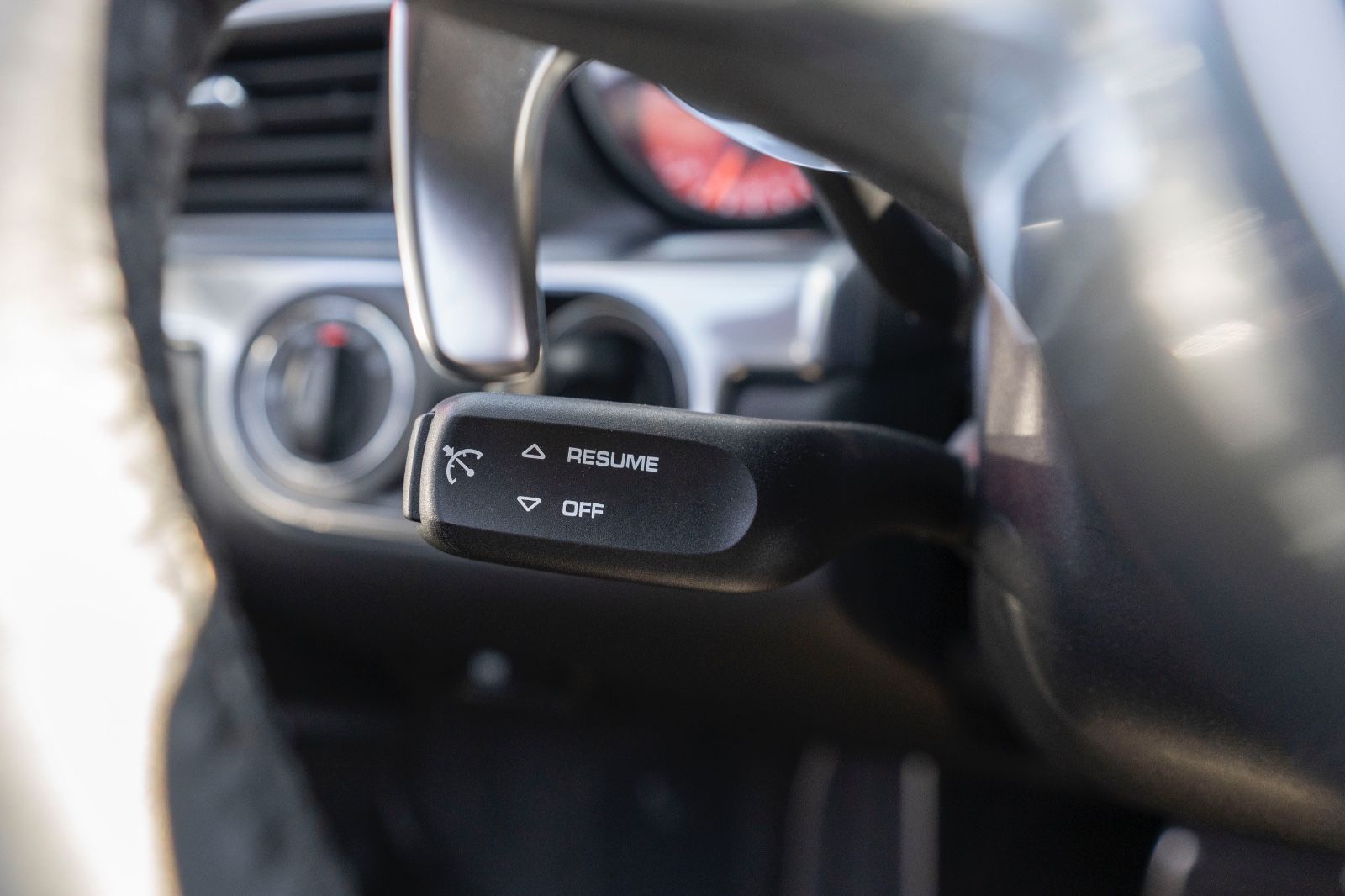 Fahrzeugabbildung Porsche 911 Carrera S Cabrio BOSE SPORT-CHRONO PASM NAV