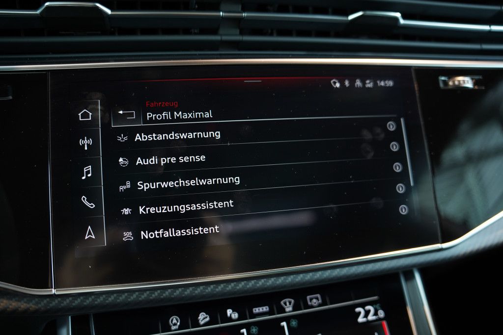 Audi Rsq8