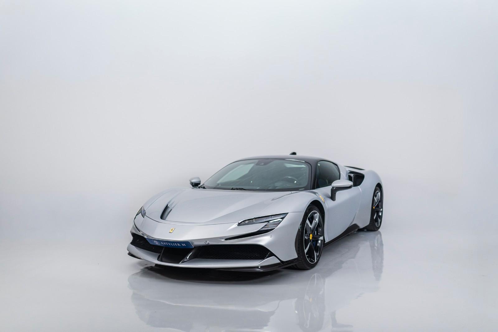 Ferrari SF90 - Garantie, Carbon, Lift, JBL, VAT