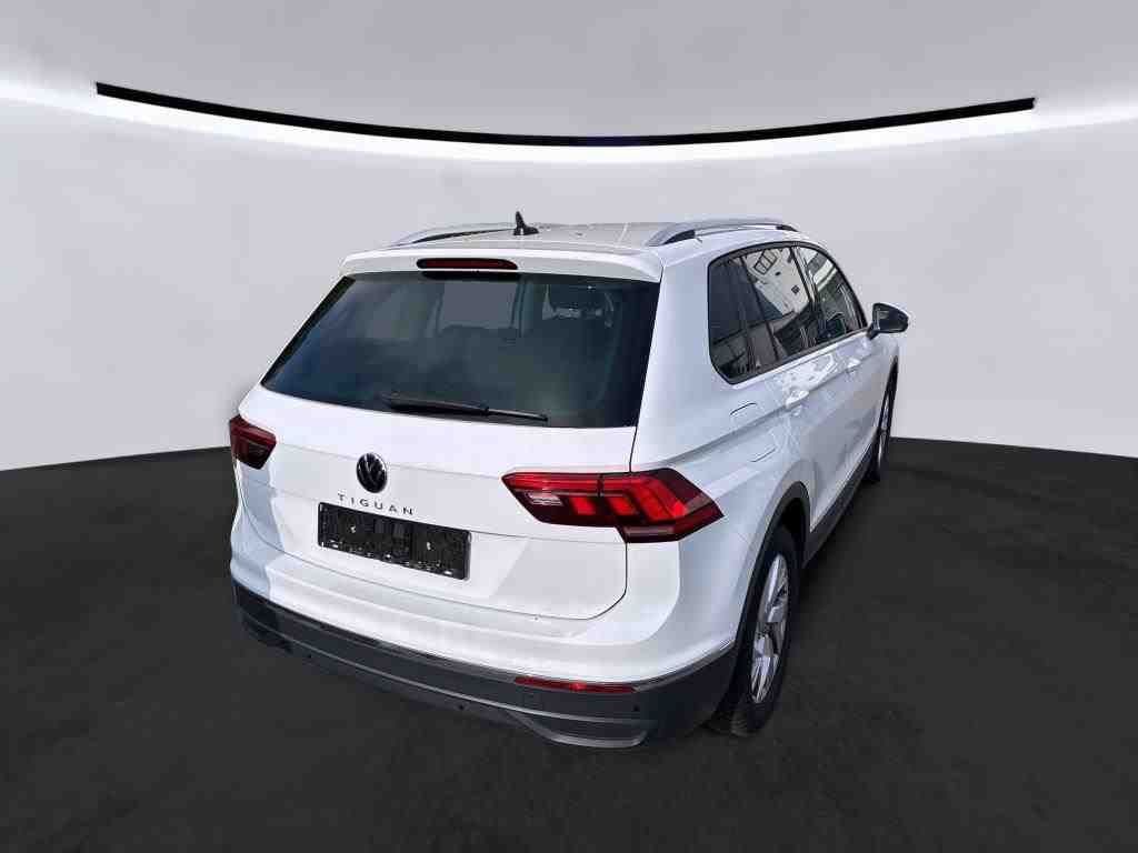 Fahrzeugabbildung Volkswagen Tiguan Active TSI *Navi*Cam*LED*PDC*Sitzhzg*ACC*