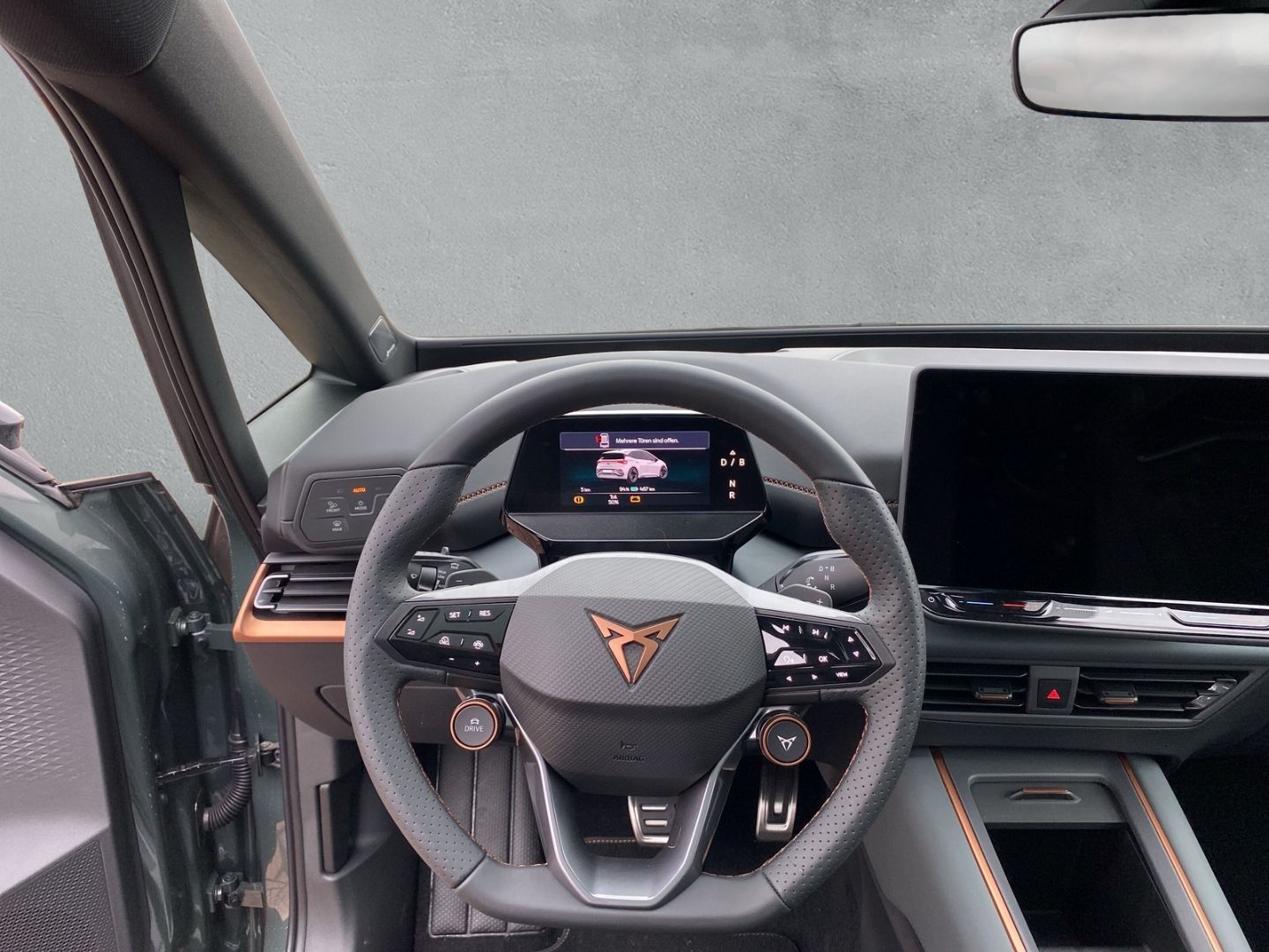 Fahrzeugabbildung CUPRA Born VZ 240 KW 79 kWh*NAVI*PANO*CAM*Sportsitze*N
