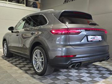 Porsche Cayenne - 7