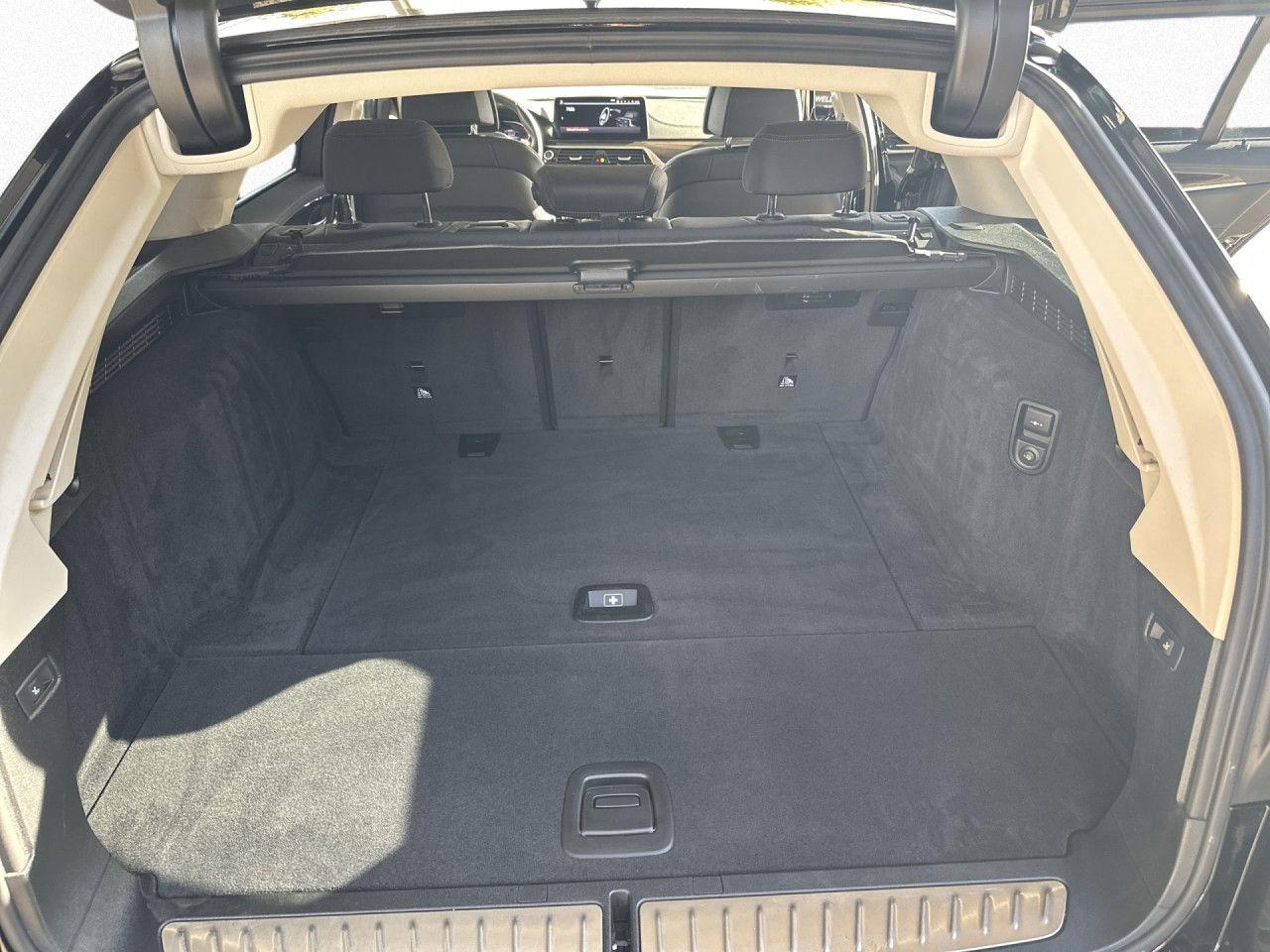 BMW 520d xD LiveProf DAPr KomfSitze 4Klima HiFi AHK