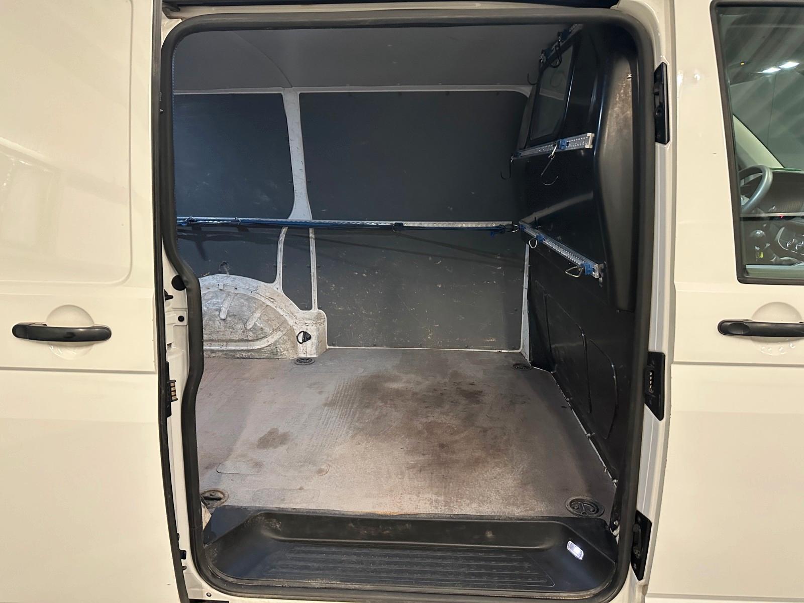 Volkswagen T6.1 Transporter Kasten FWD *3-SITZE*150PS*AHK*