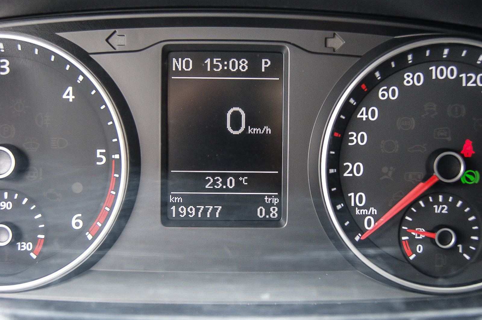 Fahrzeugabbildung Volkswagen T6 Caravelle lang 2.0 TDI DSG 9-Sitze NAVI XENON