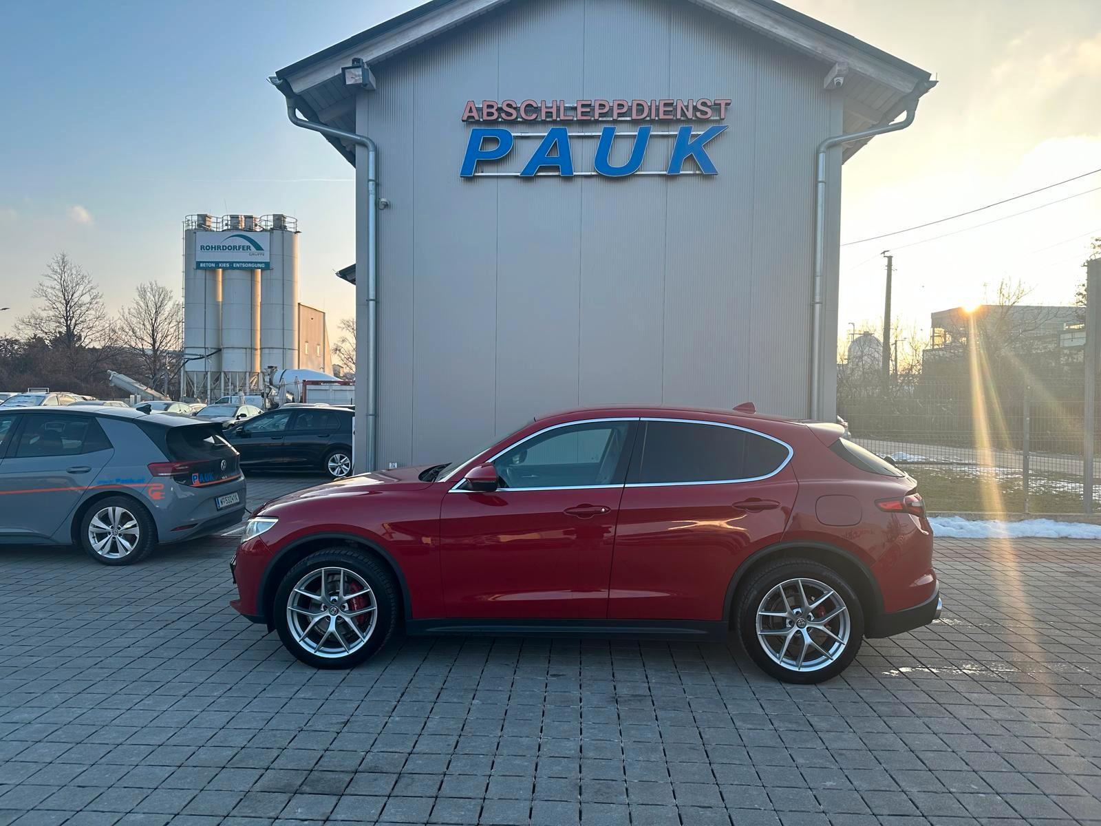 Alfa Romeo Stelvio Super Q4 WGNR.: 11