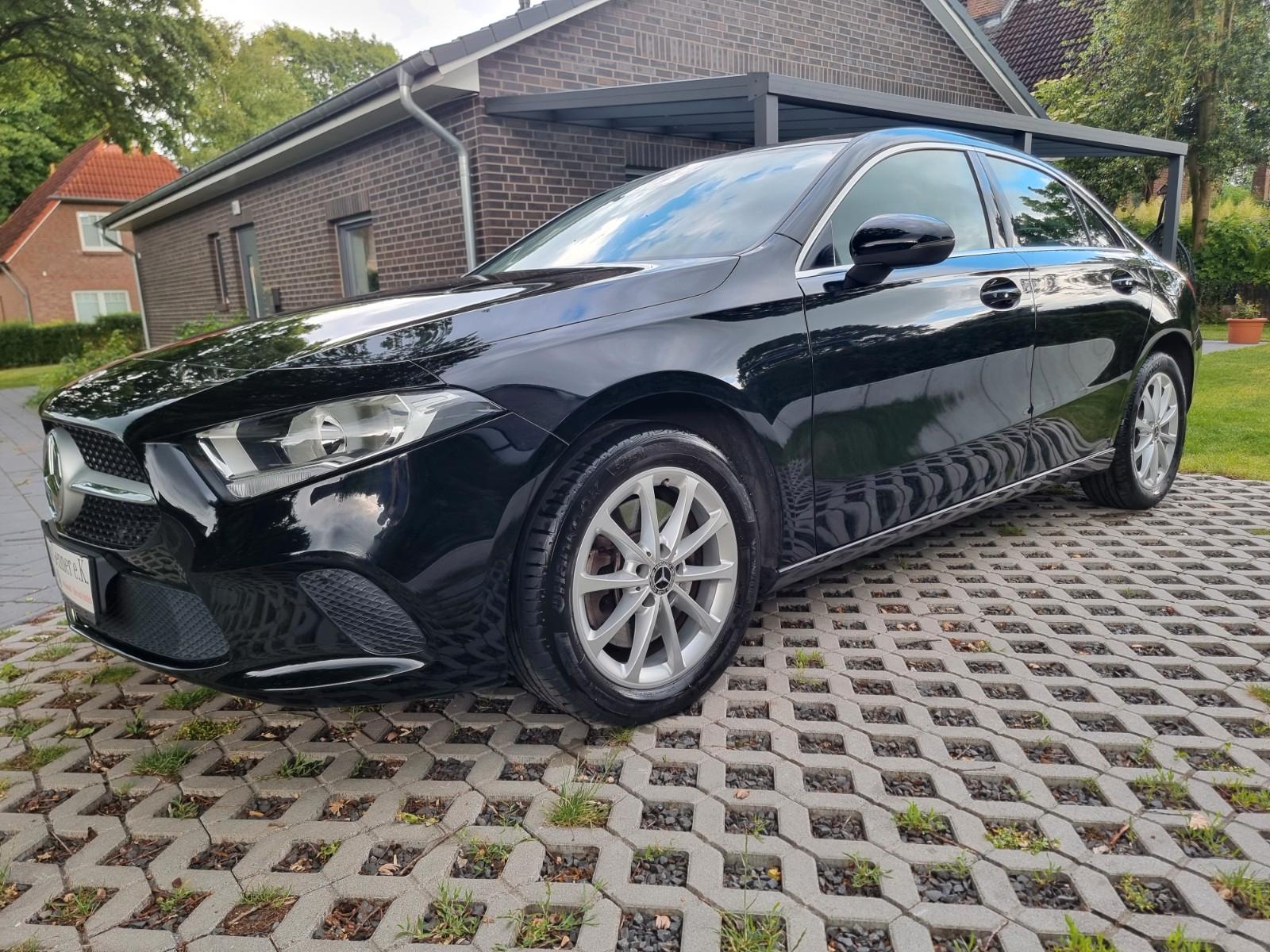 Mercedes-Benz A 250 A Limousine A 250 e