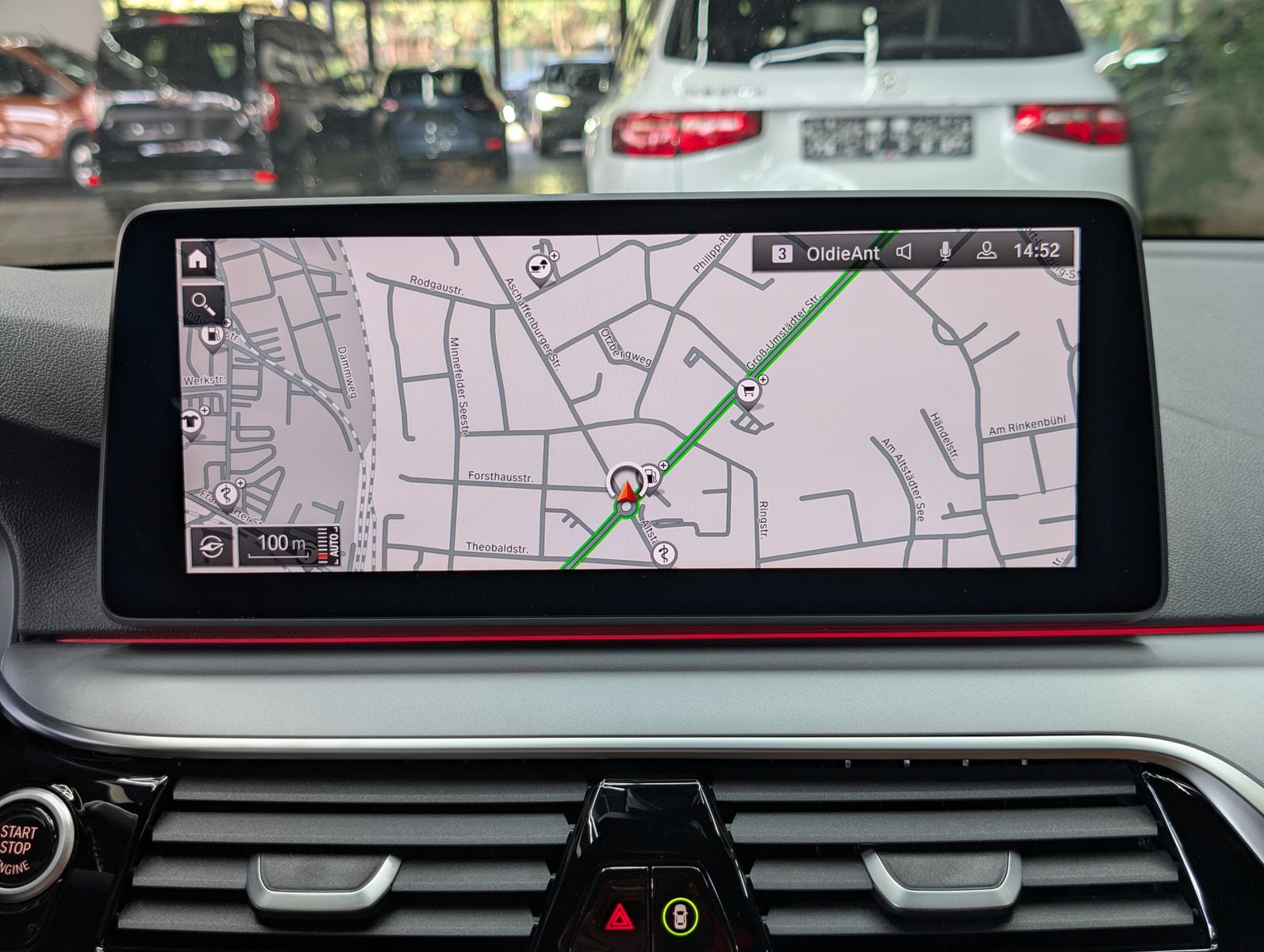 Fahrzeugabbildung BMW 520d M Sport MHEV LEDER HUD AMBI LED APP 4xSHZ
