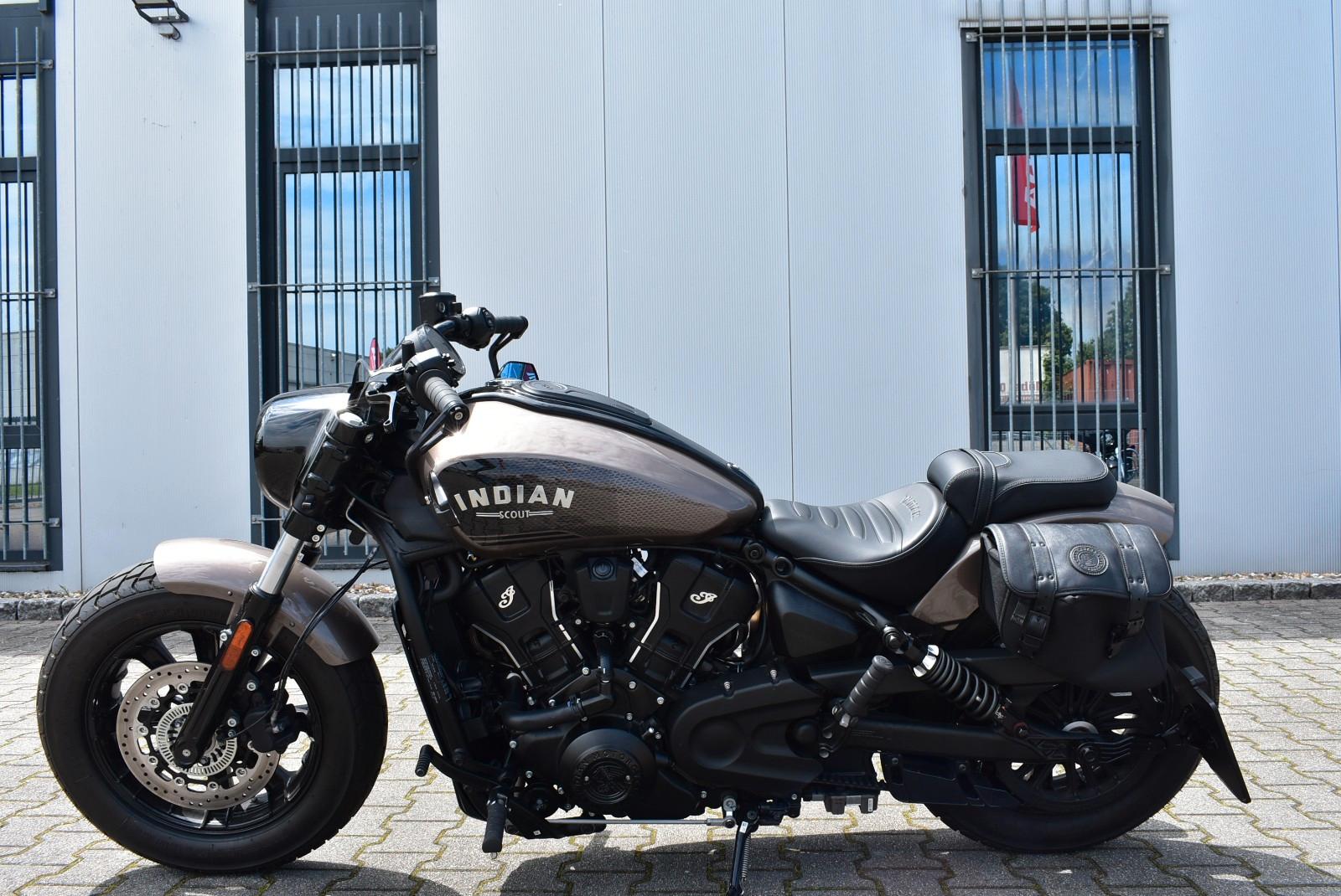 Indian Scout Bobber Li & Tec mit Jekill , Fox Fahrwerk