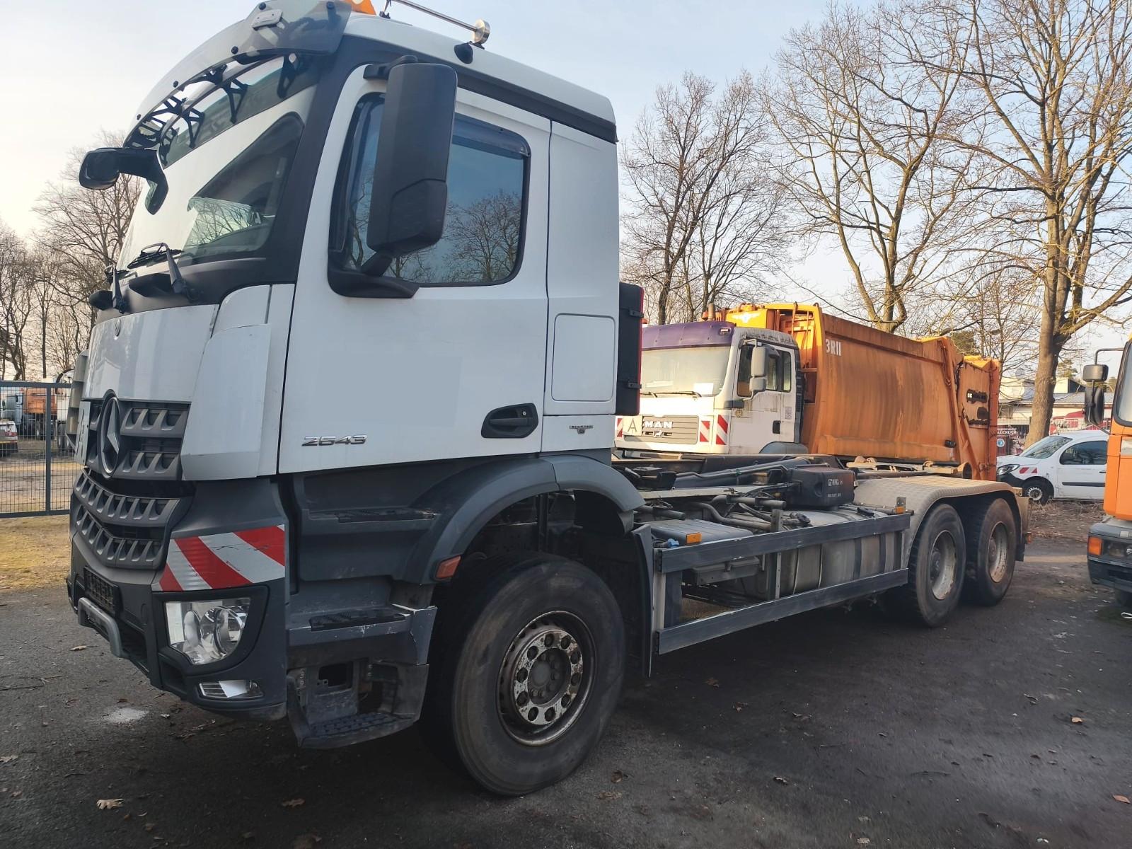 Mercedes-Benz 2643 Arocs 6x4  TÜV 9/2026