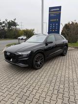 Audi Q8 50 TDI quattro tiptronic - - Audi Q8 von privat