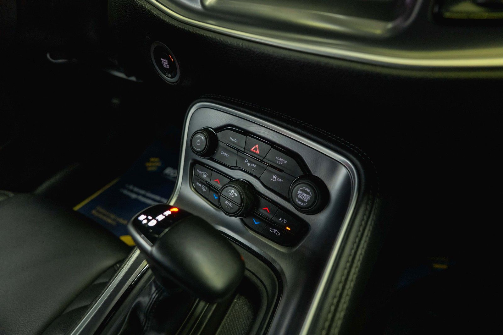 Fahrzeugabbildung Dodge Challenger 5.7 V8 R/T SRT Style Performance*LED*