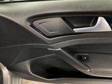 Volkswagen Golf VII Highline BMT 4Motion *Standh*AHK*Xenon*