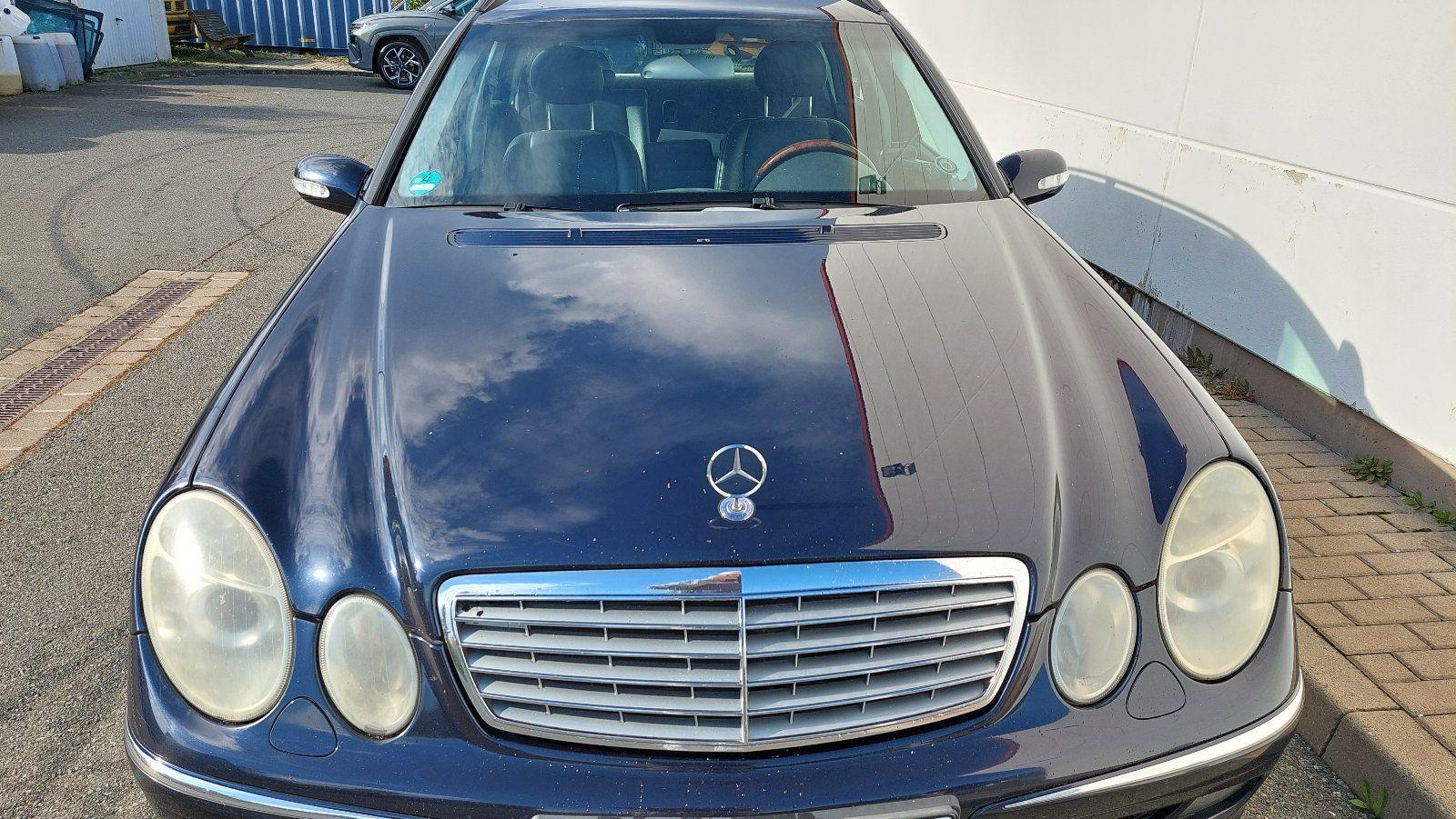 Mercedes-Benz E500 2005 — photo 7