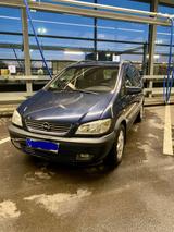 Opel Zafira Elegance | 7-Sitzer | TÜV I Rentner - Opel Zafira aus 2002: Elegance