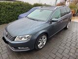 Volkswagen Passat Variant 3.6 V6 DSG 4MOTION Highline V... - Volkswagen Passat Variant aus 2011: Highline