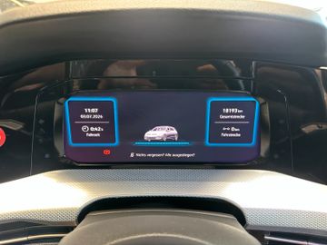 MYAUTOCENTER – Gebraucht- und Jahreswagen mit Werkstattservice in Pfaffenhofen Volkswagen Golf VIII *Keyless*Totwinkel*ACC*PDC*LED*VOLL