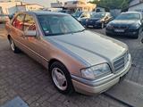 Mercedes-Benz C 200 ELEGANCE Klima Oldtimer - gebrauchte Mercedes-Benz C 200 aus dem Jahr 1995