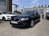 Volkswagen Passat 2.0 TDI Comfortline DSG*Schiebedach*Leder - VW Passat Gebrauchtwagen in Bielefeld