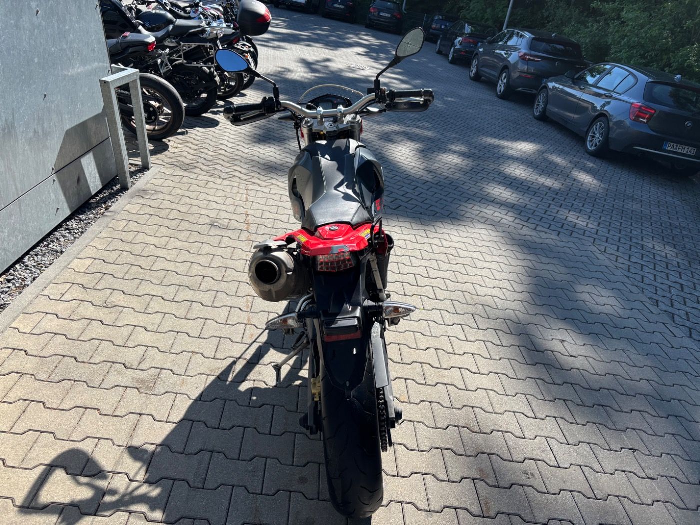 Fahrzeugabbildung BMW G 650 Xmoto