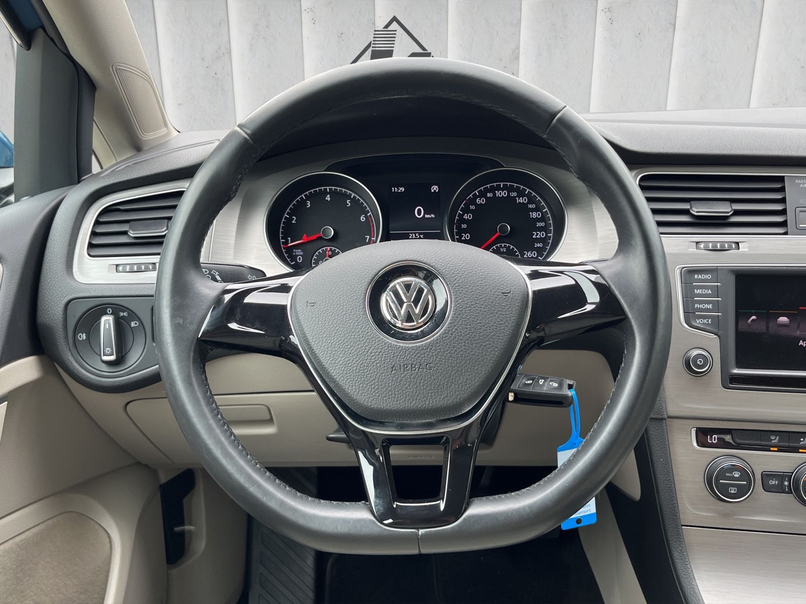 Fahrzeugabbildung Volkswagen Golf Kamera*PDC*HU neu*u.v.m**